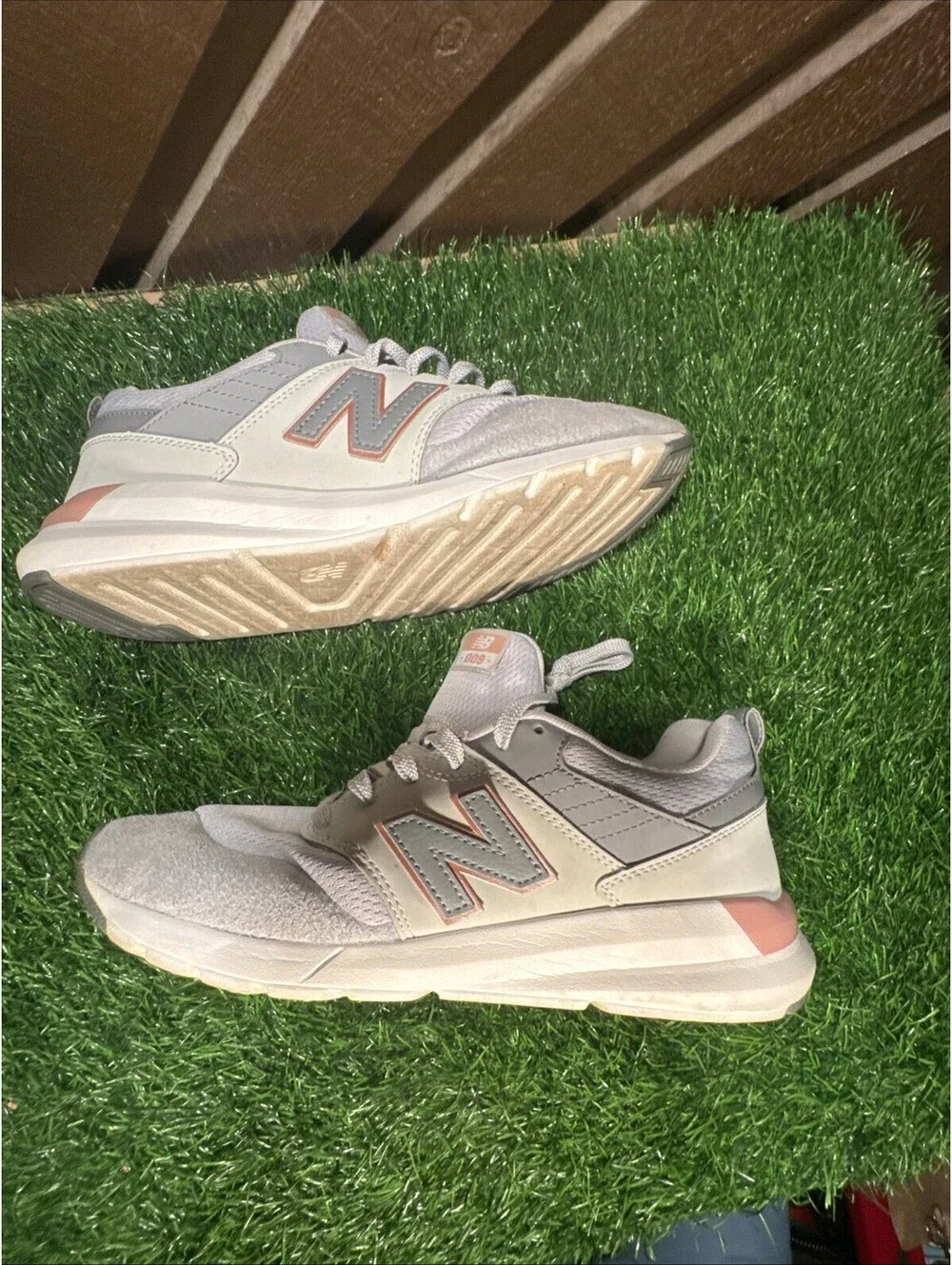 Size 10 - New Balance 009 Gray 2019